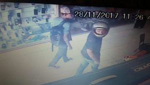 Ladrões assaltam loja de celulares próximo à delegacia de Itamaraju