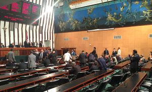 Assembleia da Bahia adota regime de turnão em 2018