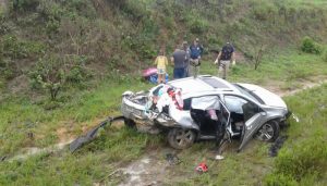 Teixeira de Freitas: Menor morre e pais ficam feridos em acidente na BR-101