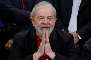 Mesmo após condenação, Lula lidera nas intenções de voto