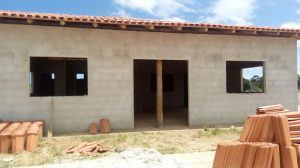 Casas do programa Minha Casa Minha Vida tem construções inacabadas em Itamaraju