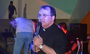 Padre Edvaldo Santana vai assumir Catedral de São Pedro em Teixeira de Freitas