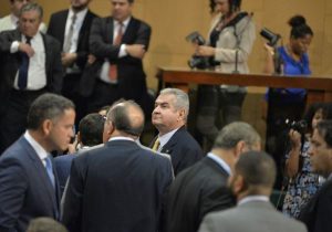 Coronel e outros nove deputados baianos têm CNH suspensa pelo Detran