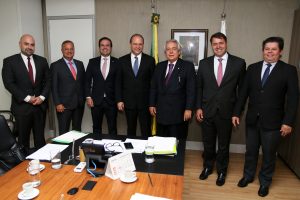 Paulo Magalhães e Cacá Leão asseguram R$100 milhões em emendas para a saúde da Bahia