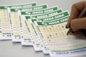 Mega-Sena acumula e vai pagar R$ 45 milhões sábado