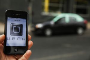 Temer sanciona lei que autoriza municípios a regulamentar Uber