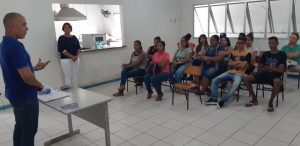 Qualificação em culinária para moradores de Itagimirim