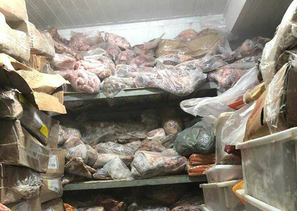 Cerca de 200 kg de carne sem procedência são apreendidos em açougue