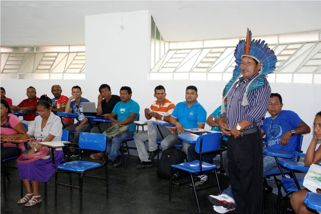 UNEB Teixeira e Eunápolis selecionam professores indígenas