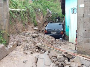 Chuva atinge a região e causa estragos em Itamaraju e Jucuruçu