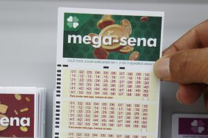 Mega-Sena acumula e deve pagar R$ 125 milhões