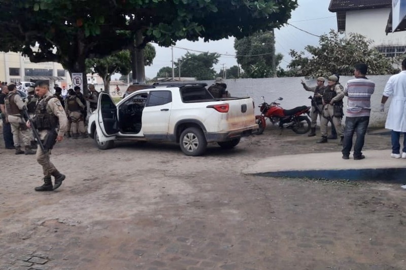 Grupo explode agências bancárias e dos Correios em Jucuruçu