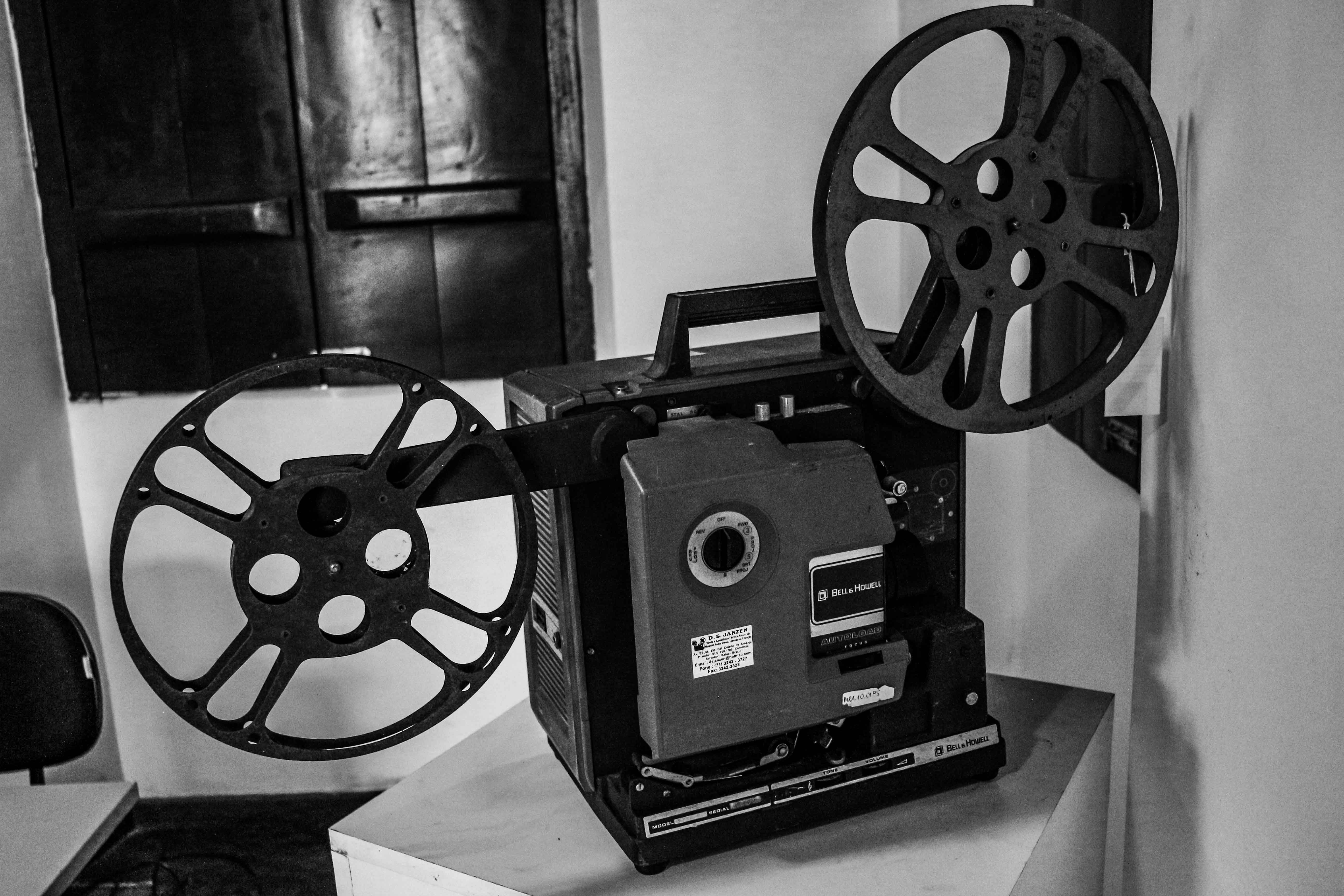 Porto Seguro: Exposição conta História dos 100 anos de cinema
