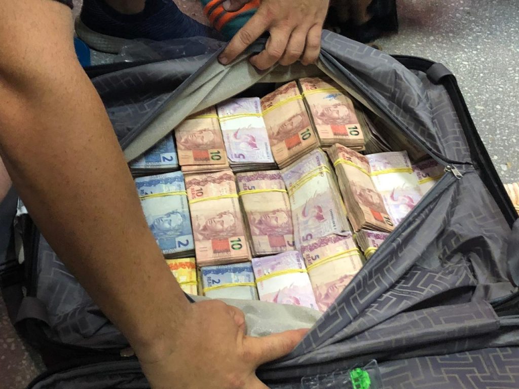Porto Seguro: Polícia prende grupo especializado em roubo a banco