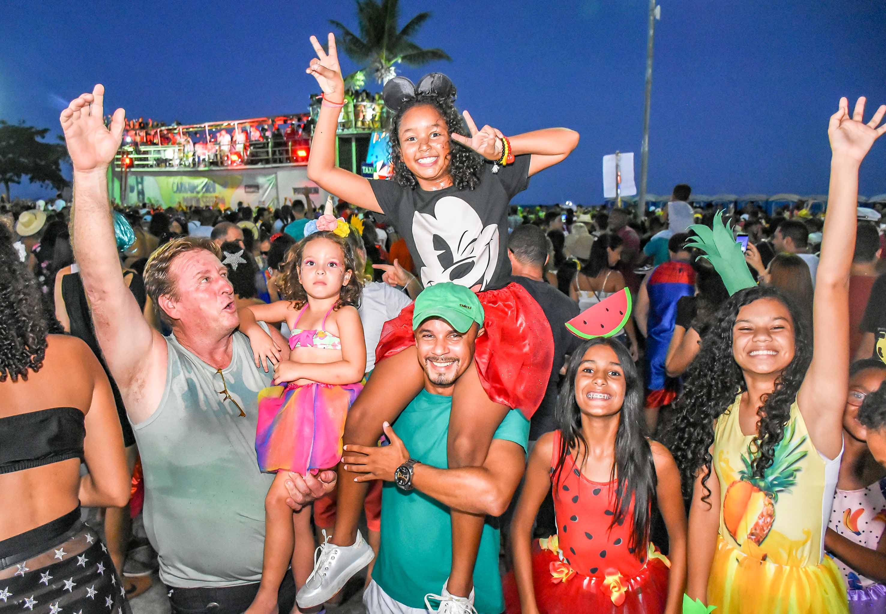 Folia emana alegria no encerramento do Carnaval Porto Seguro 2020
