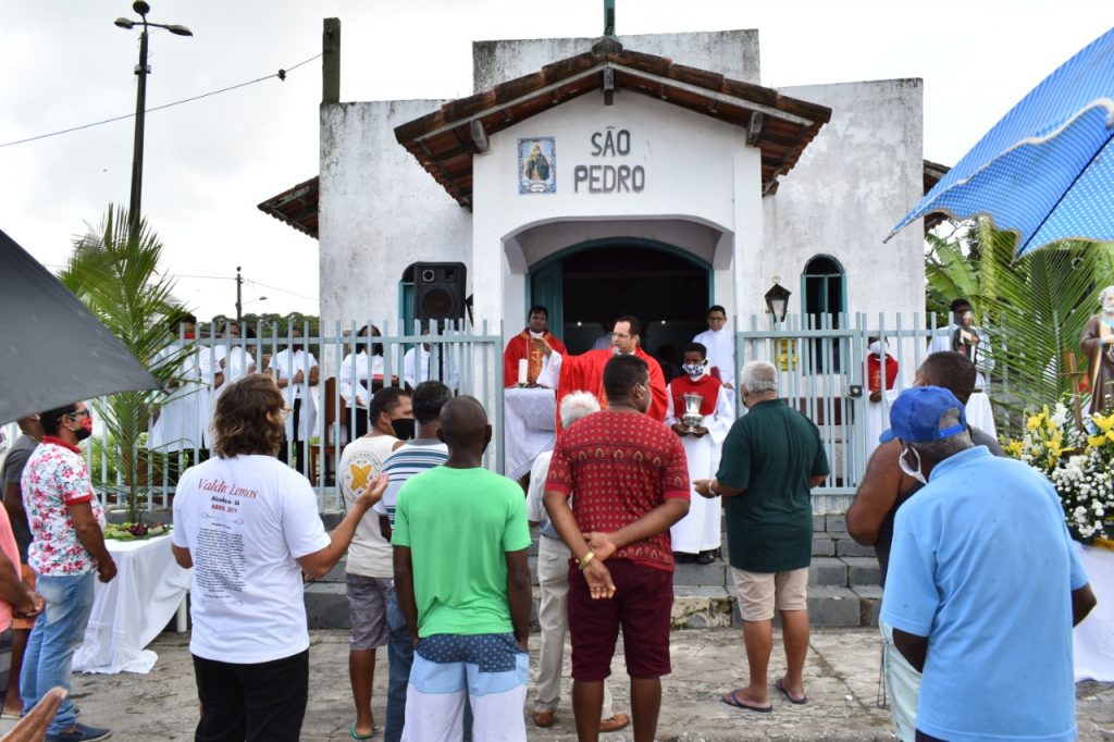 Alcobaça comemora festa dos pescadores com missa campal, procissão e carreata