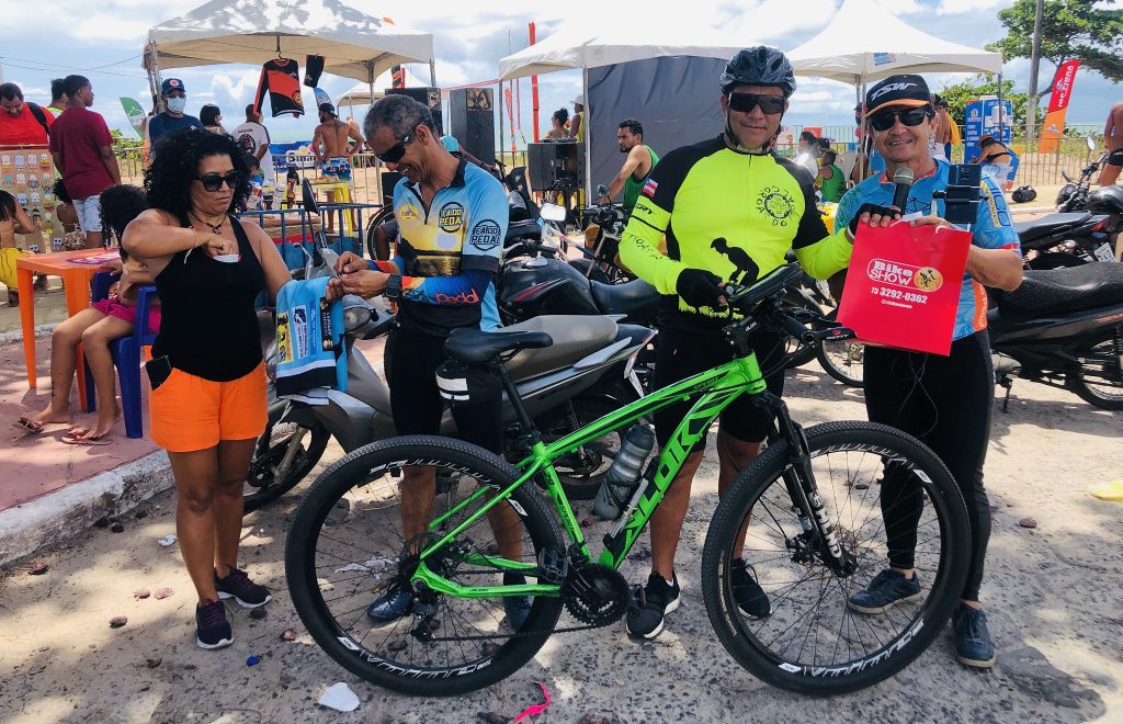 100 ciclistas participam do Passeio Ciclístico Beneficente de Alcobaça