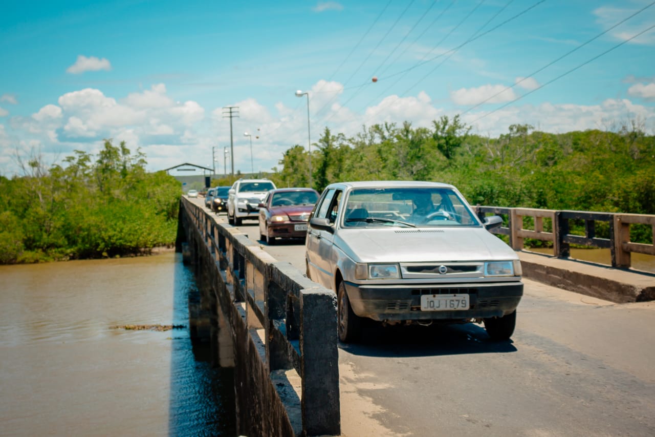 Prado: Prefeito discute duplicação da ponte sobre o Rio Jucuruçu