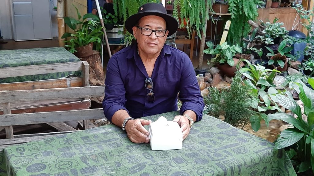 Literatura: Jornalista e escritor, Jackson Domiciano, lança o livro 'O Monge'