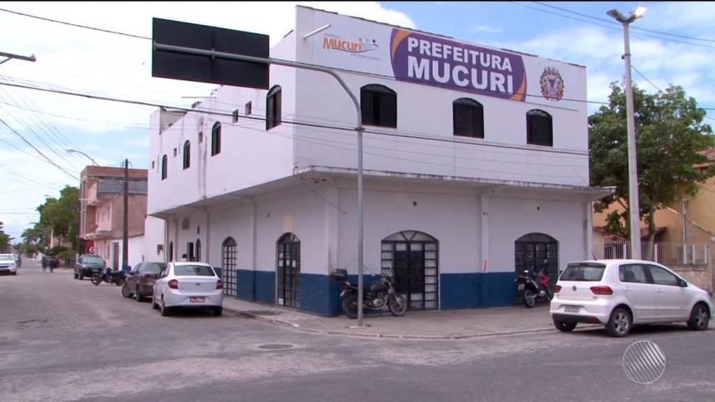 Prefeitura de Mucuri paga direitos indenizatórios de servidores exonerados em abril
