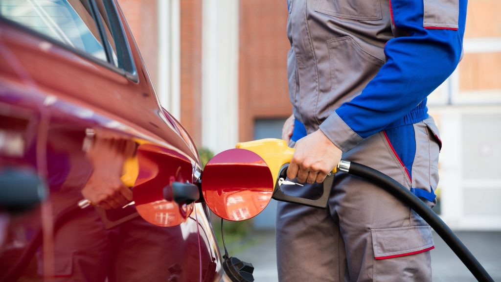 Petrobrás anuncia novo reajuste no preço da gasolina para esta quinta-feira