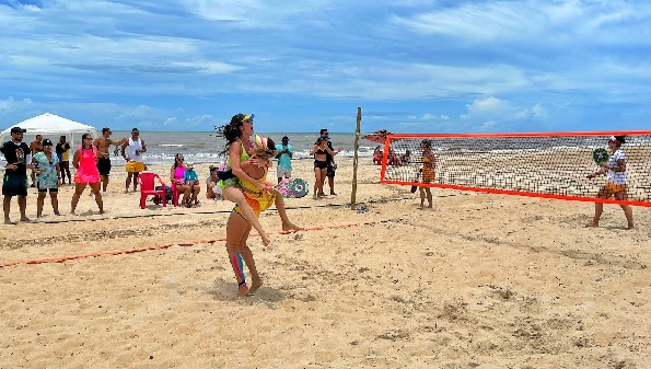 1º Circuito de Beach Tennis atrai cerca de 200 tenistas para as areias de Mucuri