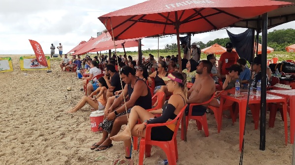 1º Circuito de Beach Tennis atrai cerca de 200 tenistas para as areias de Mucuri