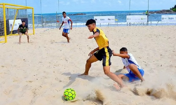 Circuito Praia Verão 2022 encerra com futebol de areia em Porto Seguro