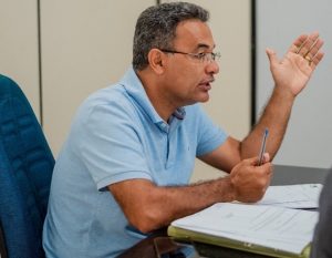 Marcelo Angênica é multado em quase R$ 200 mil por descumprir metas da educação