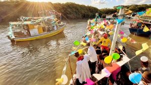 Procissão marítima celebra o dia de São Pedro em Mucuri; tradição resiste ao tempo