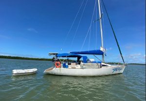 A caminho da Regata Refeno, Veleiro Gosto d’Água faz parada em Santa Cruz Cabrália