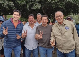 Léo Lopes participa de arrancada de João Roma e apresenta seus candidatos em Itamaraju