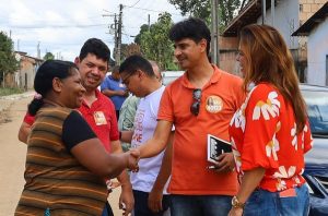 Soane Galvão faz corpo a corpo com eleitores e visita Festa do Café em Itabela