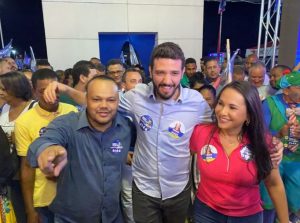 Neto Carletto inaugura comitê em Eunápolis com presença de lideranças de toda a Bahia