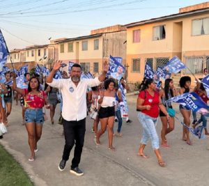 Campanha de Neto Carletto intensifica corpo a corpo com eleitores na reta final