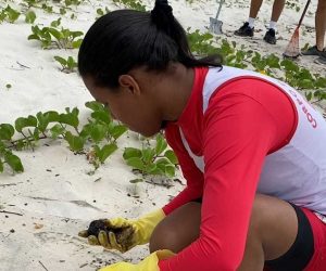 Ilhéus: Mutirão promove limpeza nas praias da Zona Norte para remoção de manchas de óleo