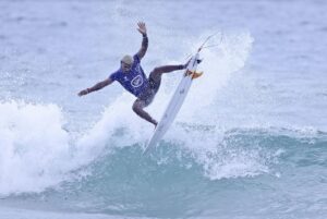 Campeão mundial Adriano de Souza leva etapa do Brasil Surf Tour para Itacaré