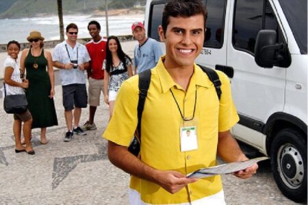 Plataforma digital oferece sete mil vagas em cursos de capacitação na área do turismo