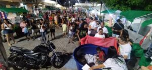 Mulher fatura moto zero Km em sorteio do Natal Iluminado de Mucuri