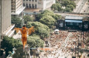 Atleta itamarajuense bate o recorde de maior highline urbano das Américas no aniversário de São Paulo