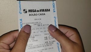 Prêmio de mais de R$ 541 milhões da Mega da Virada sai para 5 apostas