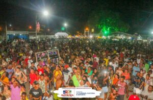 Shows com Jarley Rosa, Cris Mell, Turma do Cangaceiro e André e Mauro marcam primeira noite de Carnaval em Alcobaça