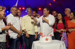 Com Jerônimo, PT Bahia comemora aniversário de 43 anos do partido