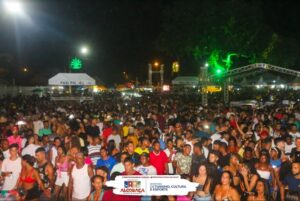 Retomada do Carnaval em sua segunda noite traz alegria e movimenta a economia de Alcobaça