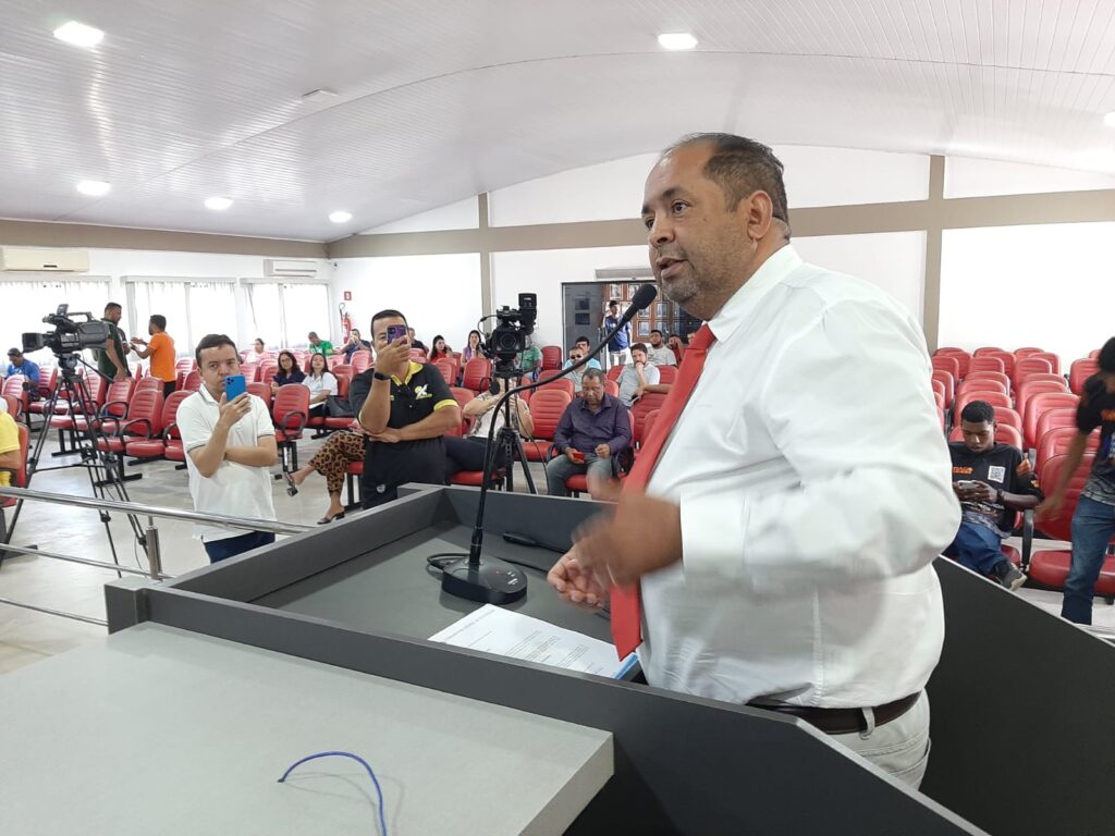 Preocupado com mortes, Jorge Maécio pede ao governador a readequação da Estrada da Colônia