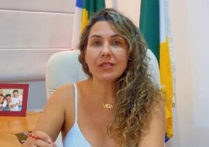 Eunápolis: Câmara vai apurar denúncia de 'improbidade' contra a prefeita Cordélia Torres