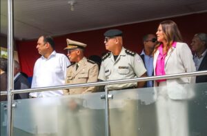 Prefeito Mário Alexandre participa da formatura de novos soldados da Polícia Militar em Ilhéus