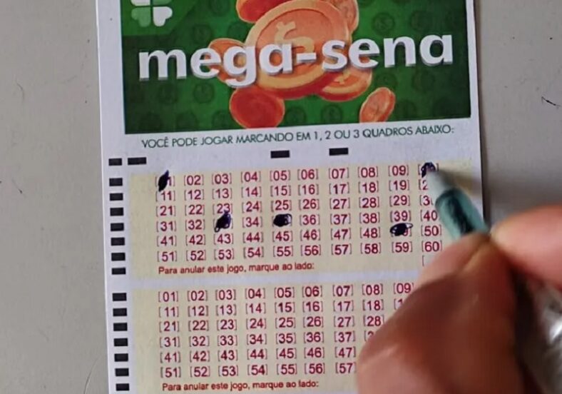 Ninguem acerta Mega-Sena que acumula e deve pagar R$50 milhões na próxima quarta