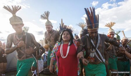 Terras indígenas devem ser homologadas ainda essa semana, diz ministra Sonia Guajajara