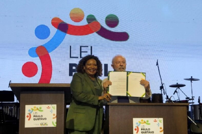 Com Jerônimo e Margareth Menezes, Lula lança Lei Paulo Gustavo em Salvador